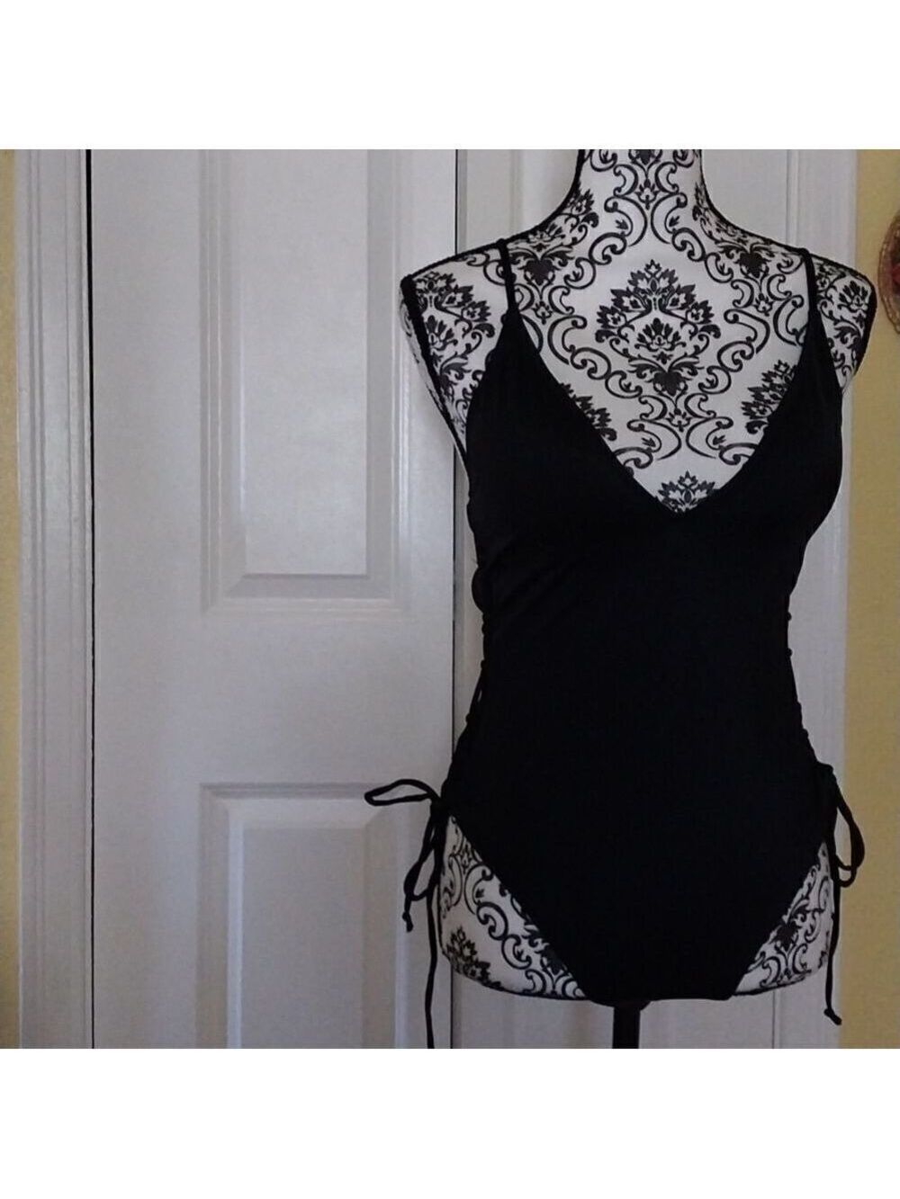 Coana Women Lace Up Sides V front Low Back Swimsuit NWT.     Size M